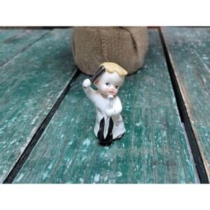 Vintage Ucagco Boy Figurine, Violin Player Collectible Holiday Decor